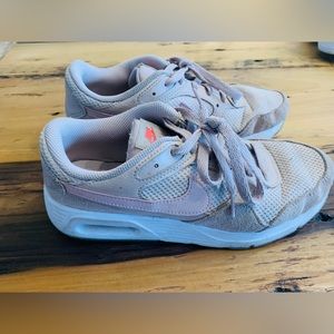Women’s Nike Air Max SC pink size 8